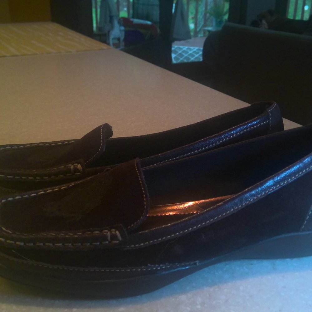Brown Vintage Etienne Aigner Loafers 6 1/2.